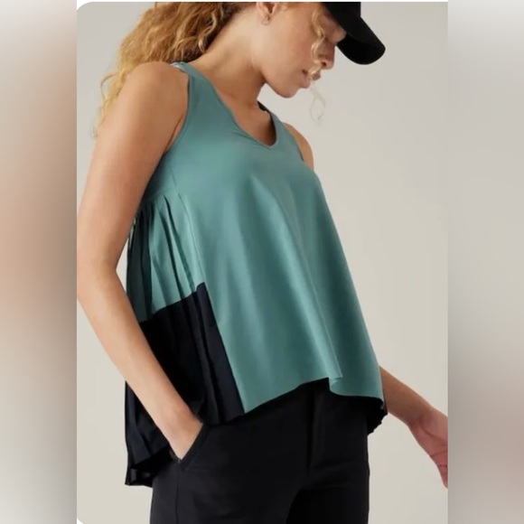 Athleta pleated tank nwt size xl swing forward - Picture 1 of 4